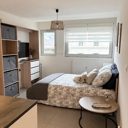 Apartment Riviera Cosy Face Gare Centre-ville Calme Wifi Rapide *