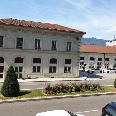 Riviera Cosy Face Gare Centre-ville Calme Wifi Rapide